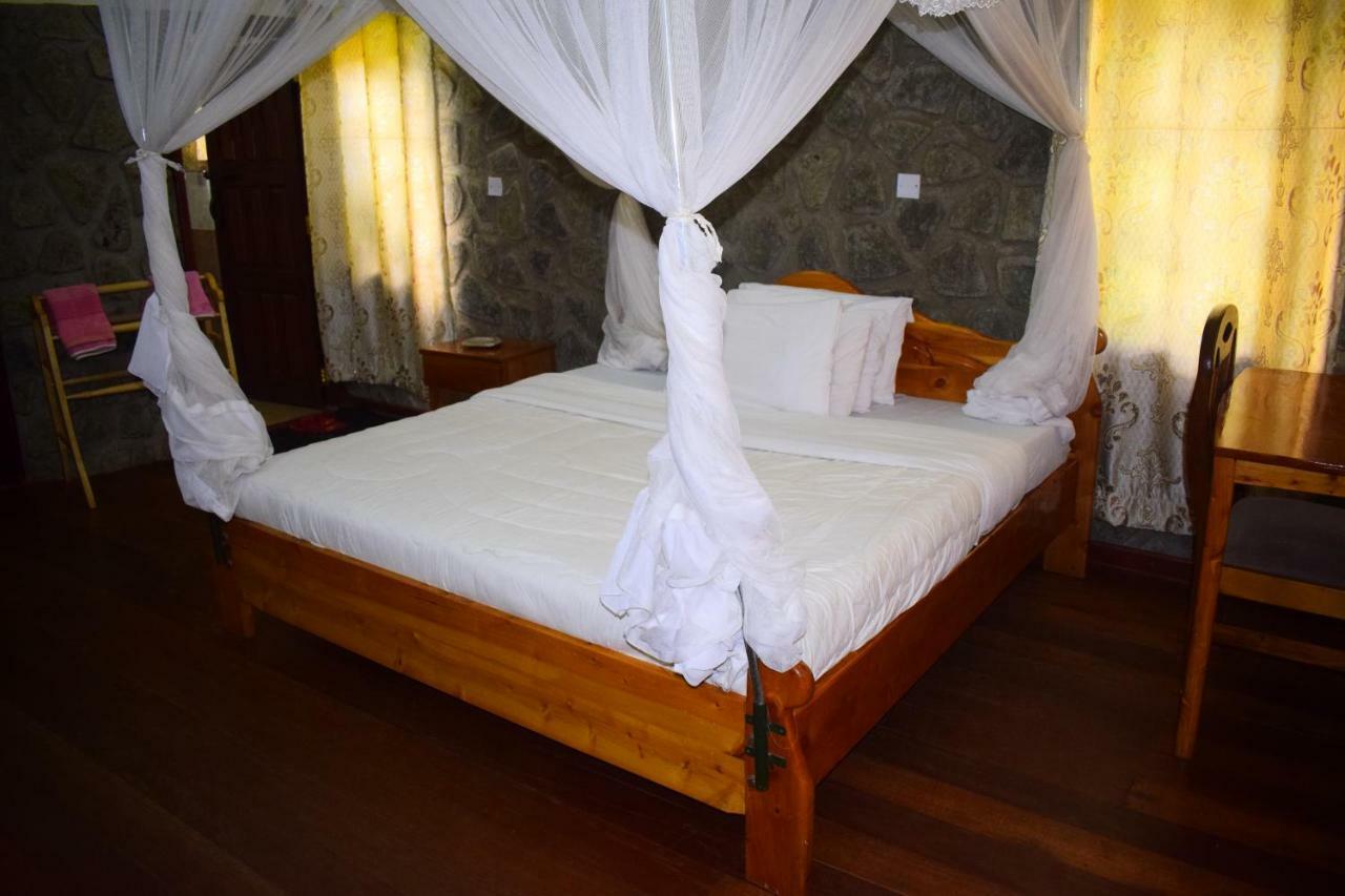 Ngorongoro Lodge Karatu Exterior photo